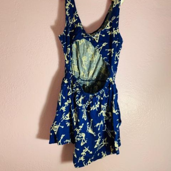 Rompers - Picture 2 of 2